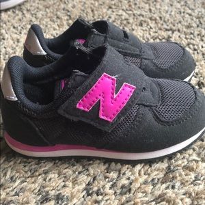 New Balance toddler girls shoes